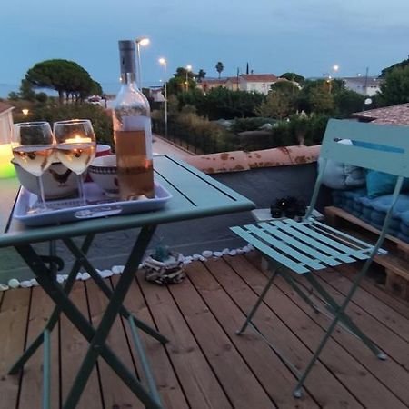 Suite Avec Tropezienne Vue Mer Hyeres Bagian luar foto