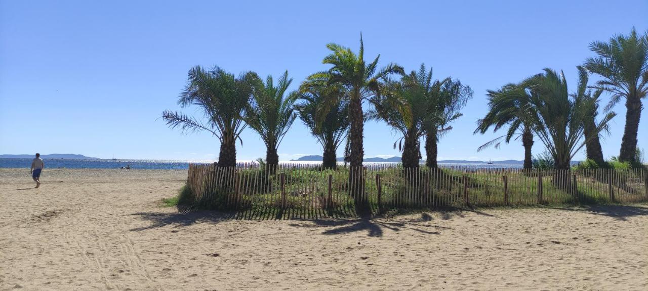 Suite Avec Tropezienne Vue Mer Hyeres Bagian luar foto