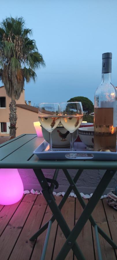Suite Avec Tropezienne Vue Mer Hyeres Bagian luar foto