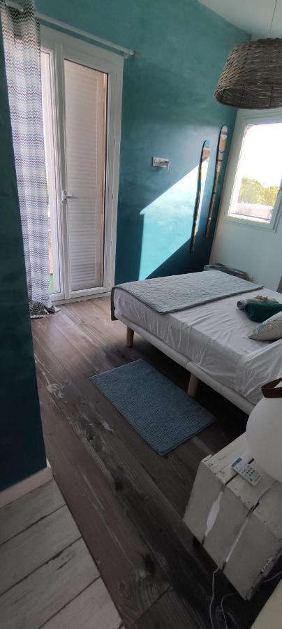 Suite Avec Tropezienne Vue Mer Hyeres Bagian luar foto